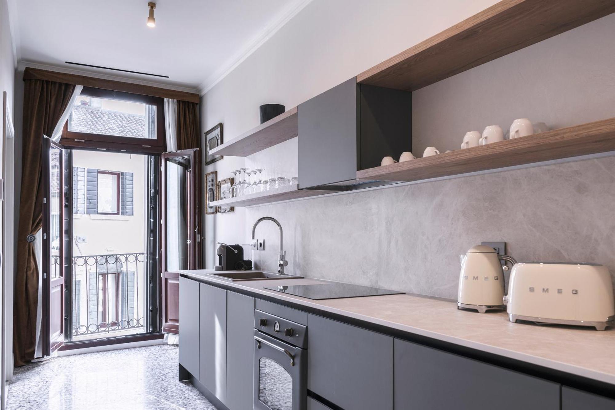 Be Mate Ponte Di Rialto Aparthotel Venice Exterior photo