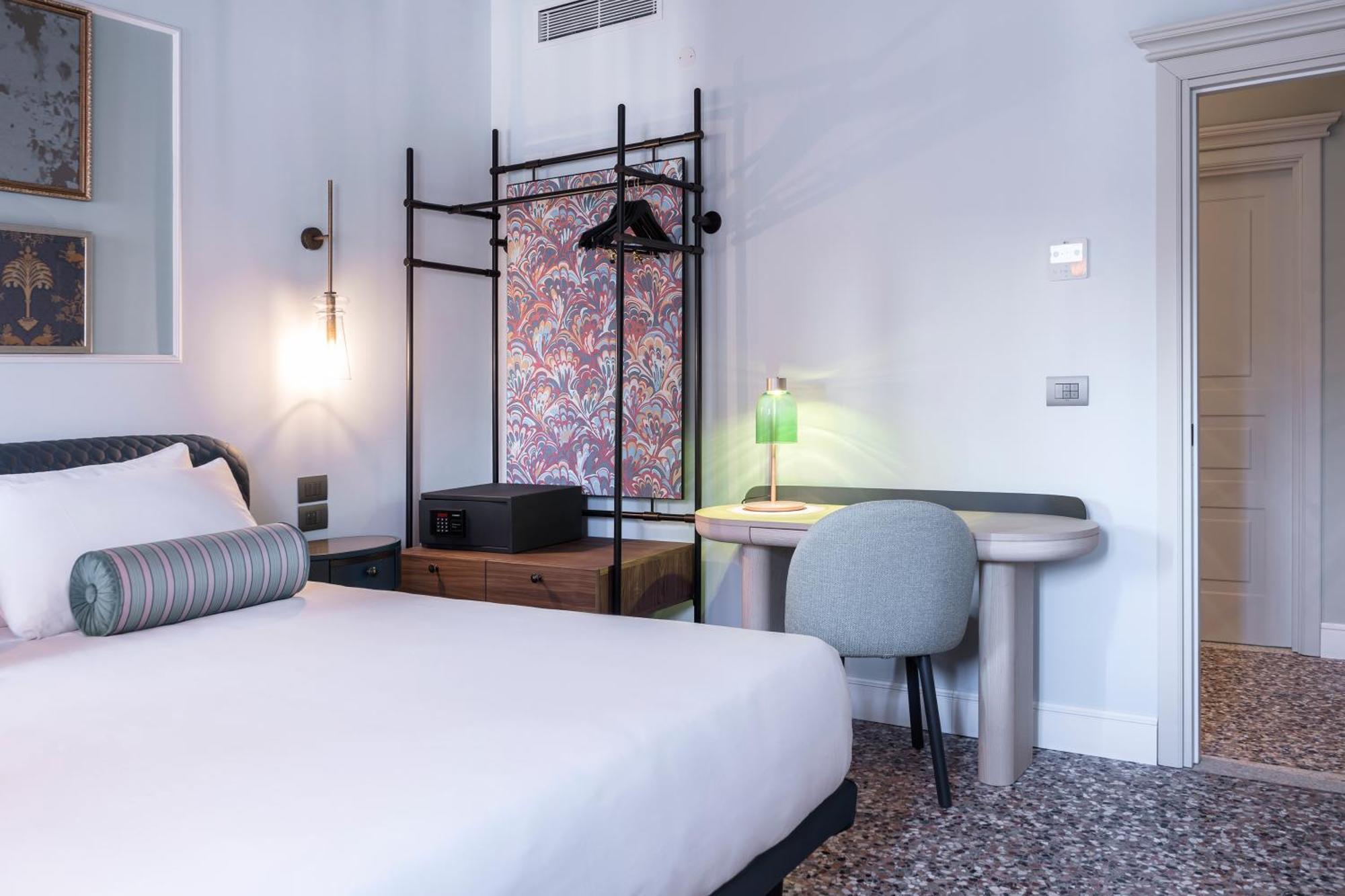 Be Mate Ponte Di Rialto Aparthotel Venice Exterior photo